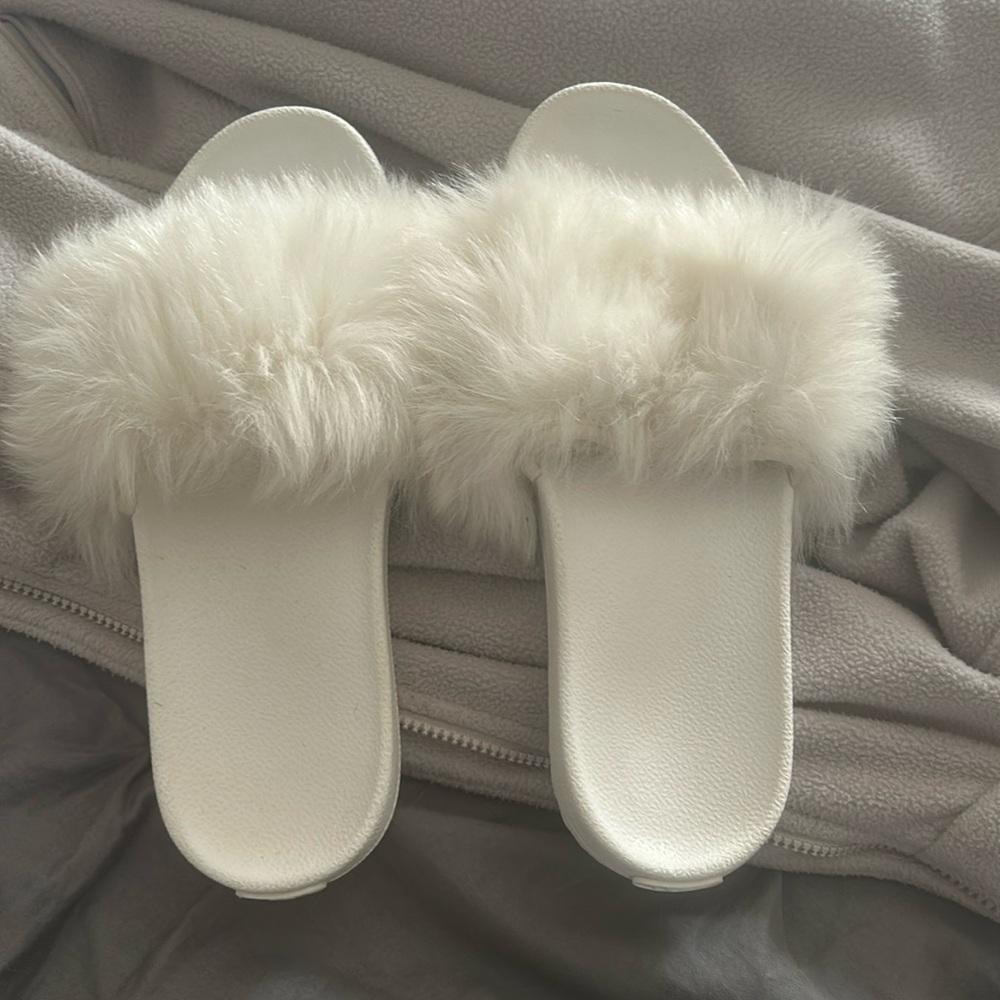 UGG white slides/slippers. Size 8